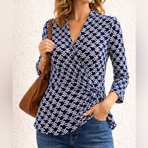 Talbots Surplice Top Women Size Medium Navy White Long Sleeve Nautical Old Money